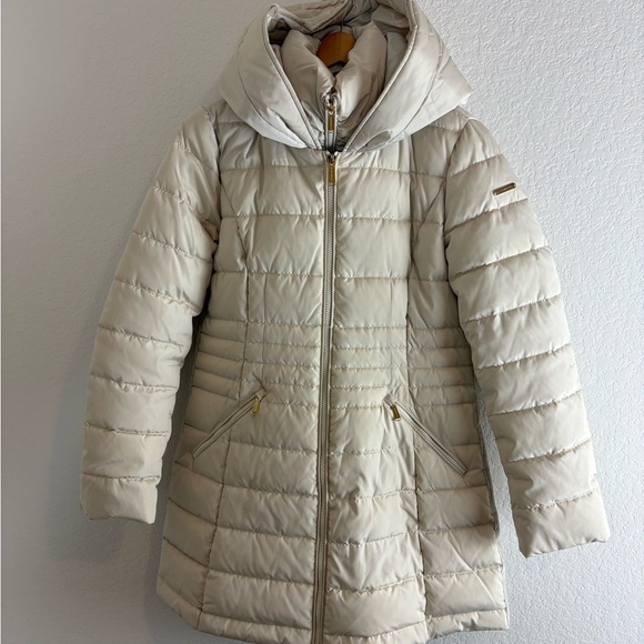 Laundry By Shelli Segal Jackets & Blazers - Never worn: Laundry By Shelli Segal  Off-White Puffer Coat